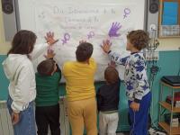 Cartel en contra de la violencia de género